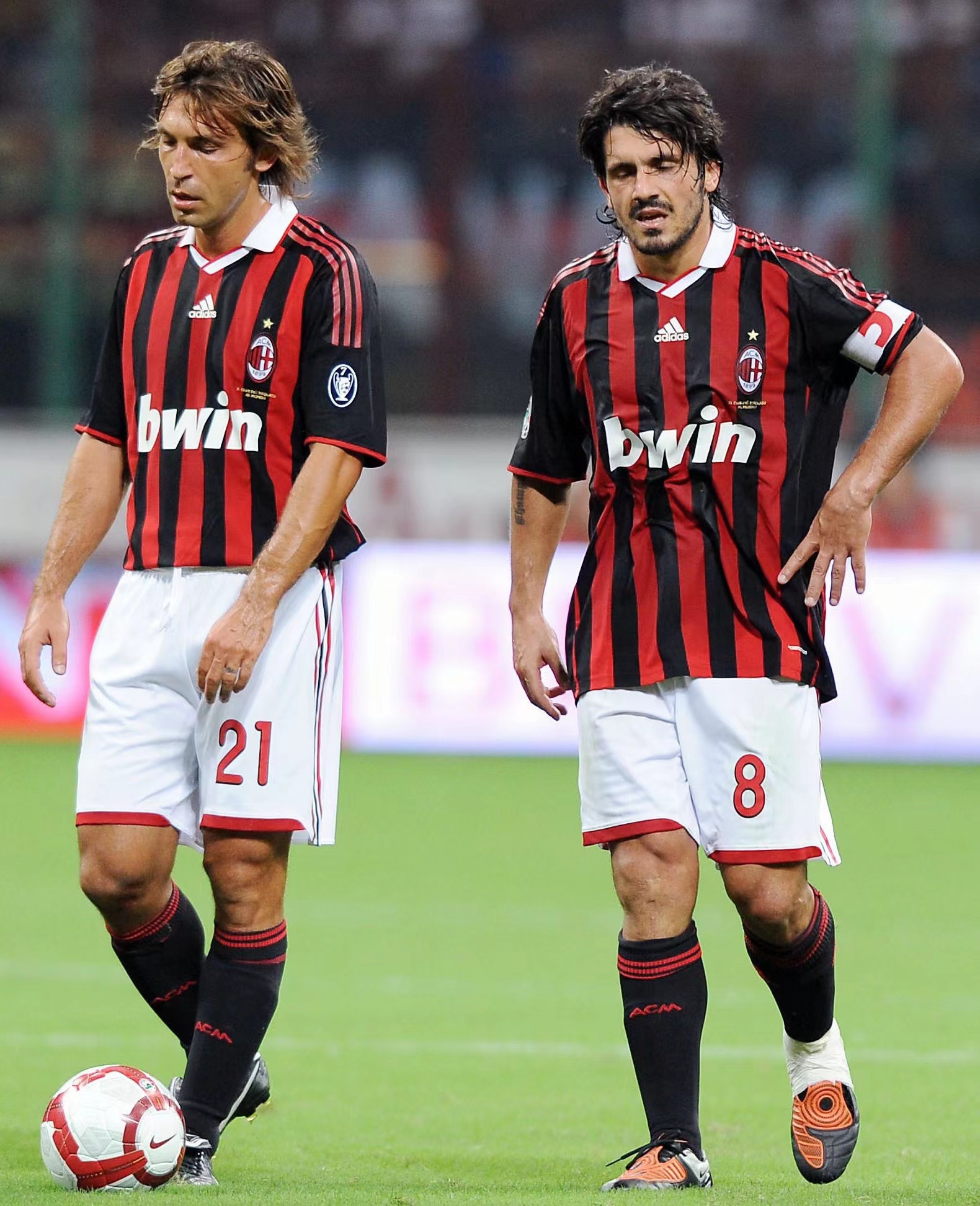 F1：周冠宇凯迪拉克车队首秀