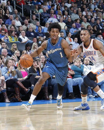 为什么投手在投球间隔喜欢调整帽子及整理投球丘泥土的心理暗示