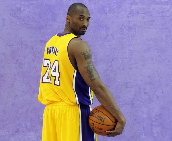 切尔西客战卡拉巴赫：若昂-佩德罗、乔治、吉滕斯首发