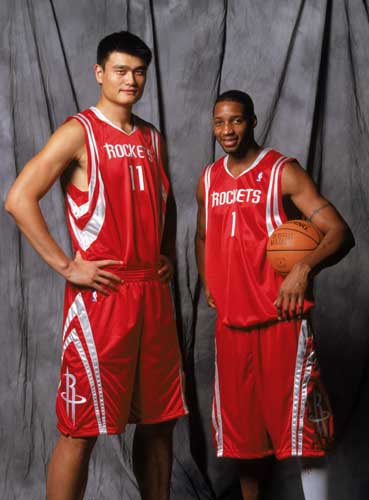 巴萨2-0西班牙人领先皇马7分，费尔明4分钟内助攻双响，奥尔