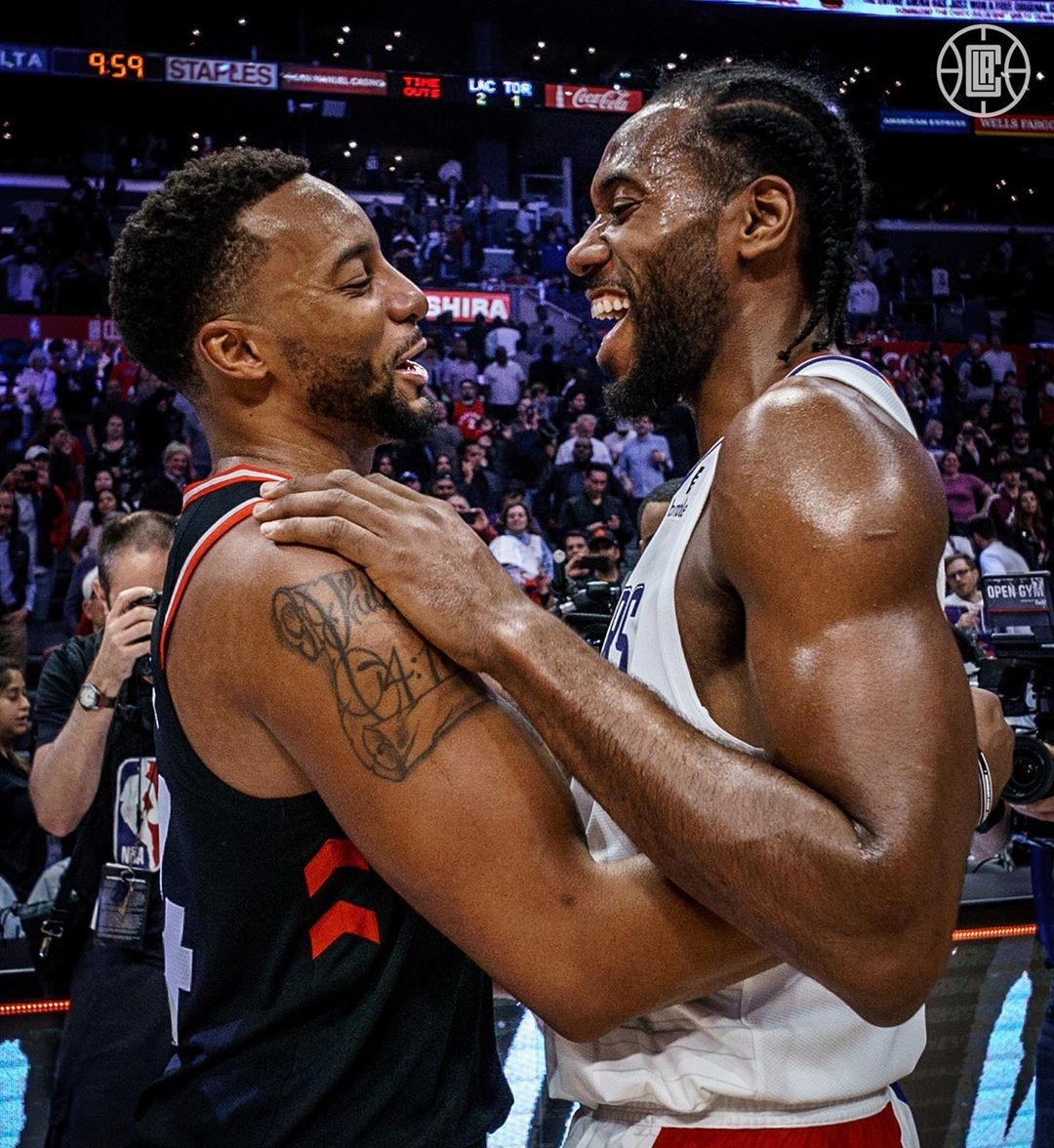 粉丝喊话Shanks不许再打辩论了，Shanks笑着回应：好！