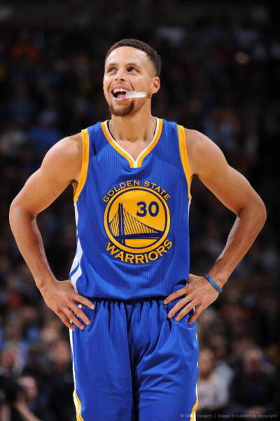 巨人队坂本勇人击出通算第297轰再见全垒打！逆转险胜横滨 DeNA｜日职