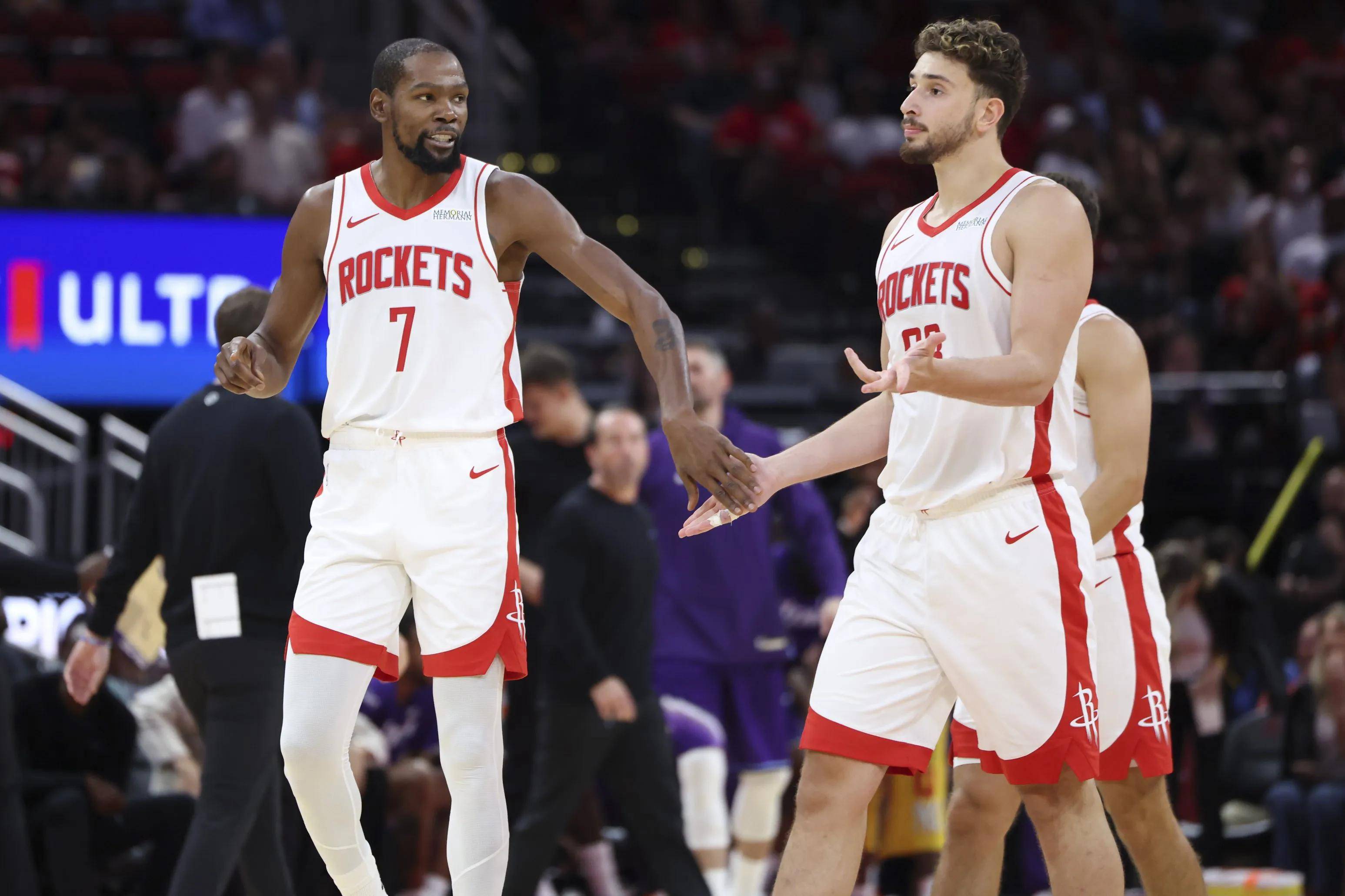 [NBA]字母哥31分 掘金主场险胜雄鹿