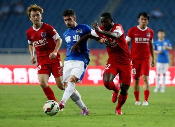 2022 王者归来：韦兰德在接受 TJ 手术回归后，以 39 岁高龄全票夺得赛扬奖