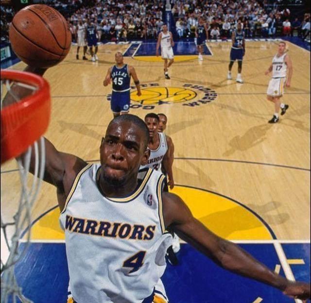 解析巴尔的摩金莺队如何利用农场新秀的群体式爆发打破美东格局