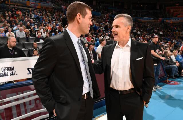 “童话小马一家”穿上彩色服饰 全面完工等你来打卡哈尔滨（李磊）