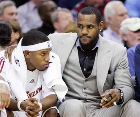 棒球场上的环境噪音与防守沟通