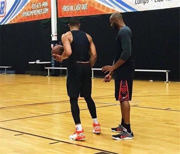 官方：除了被停赛一场之外，阿莱格里还被罚款1万欧元